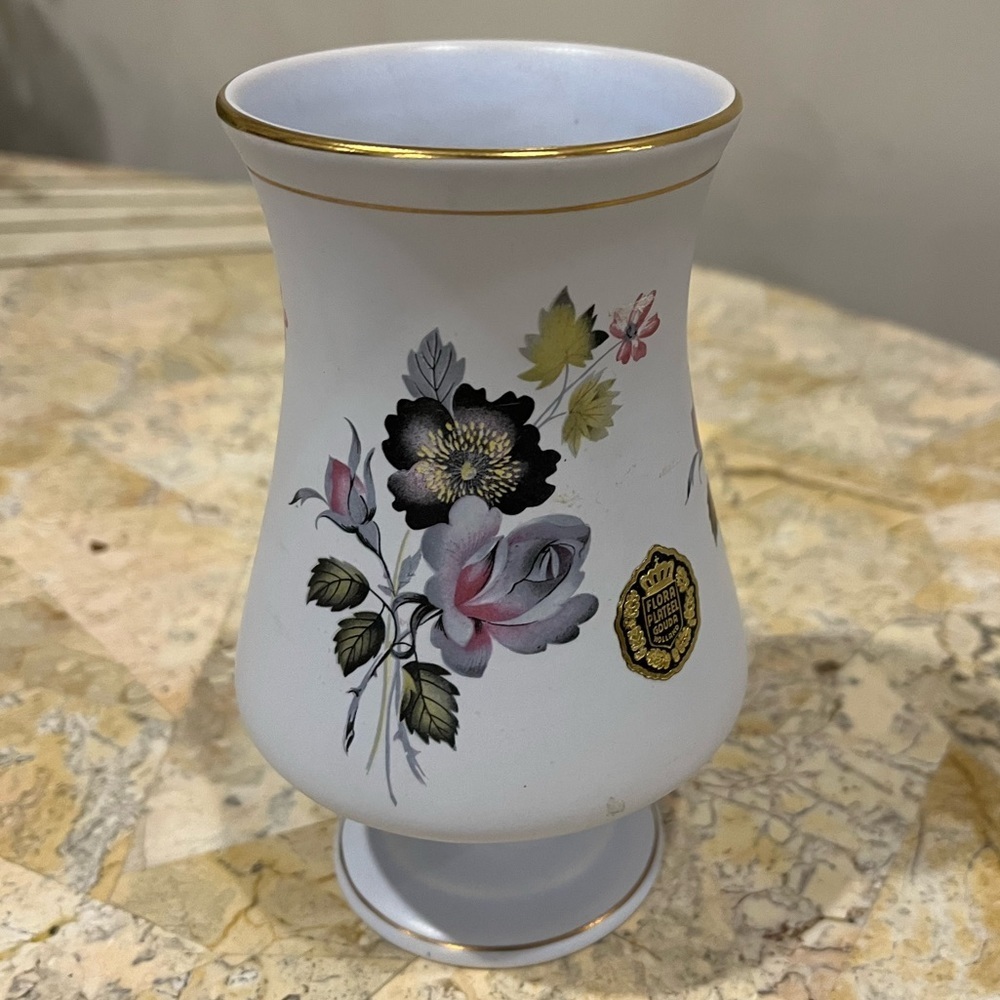 GOUDA Holland Ceramic Vase 6” Tall